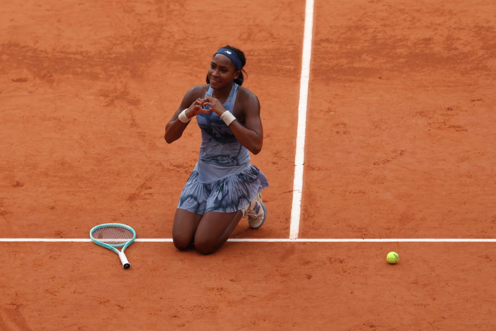 曼聯傳來噩耗?卡塞米羅因累計黃牌無緣大戰 騰·哈格“提醒”阿森納卡塞米羅不是不可或缺!.